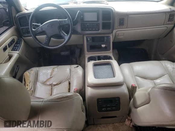 2003 Chevrolet Suburban Z71 с VIN 3GNFK16Z83G301770, выставлен на аукционе Copart как лот 83037124 с пробегом Не указан миль и Списание • Salvage title. История ставок и продаж доступна на DreamBid. Изображение 8.