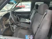 ✅ 2001 Chevrolet Silverado 2500HD LS • VIN: 1GCHK29U71E247907 • Лот: 54567435. Опубликован ранее на Copart с пробегом Не указан. Бесплатный доступ к архиву аукционных продаж из США и подробный отчёт об истории автомобиля на DreamBid. Изображение 7.