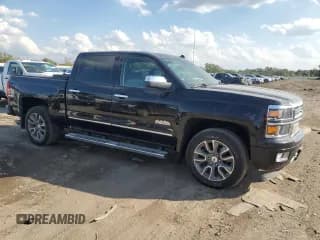 ✅ 2014 Chevrolet Silverado 1500 High Country • VIN: 3GCUKTEJ7EG443361 • Лот: 70585834. Опубликован ранее на Copart с пробегом 166 160 миль. Бесплатный доступ к архиву аукционных продаж из США и подробный отчёт об истории автомобиля на DreamBid. Изображение 4.
