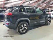 ✅ 2014 Jeep Cherokee Trailhawk • VIN: 1C4PJMBS6EW309347 • Lot: 87054835. Wystawiony na Copart z przebiegiem 185 796 mil. Bezpłatny archiwum sprzedaży aukcyjnych z USA i szczegółowy raport historii pojazdu na DreamBid. Zdjęcie 3.