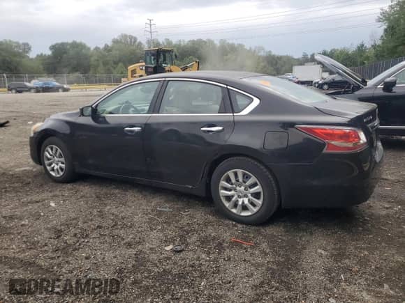 2015 Nissan Altima S z VIN 1N4AL3AP0FC125943, wystawiony jako Copart lot #84167185 z przebiegiem 105 469 mil mil oraz Szkoda całkowita • Salvage title. Historia ofert i sprzedaży dostępna na DreamBid. Obrazek 2.