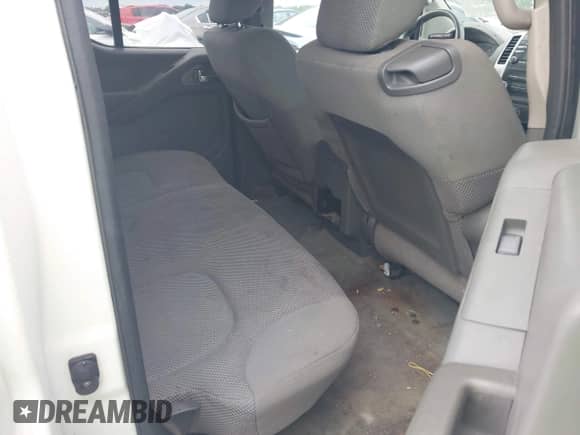 2013 Nissan Frontier SV z VIN 1N6AD0EV3DN719388, wystawiony jako IAAI lot #43338540 z przebiegiem 285 855 mil mil oraz . Historia ofert i sprzedaży dostępna na DreamBid. Obrazek 8.