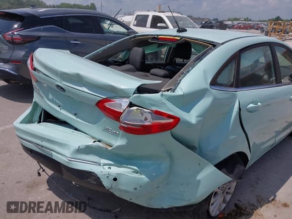 ✅ 2017 Ford Fiesta Titanium • VIN: 3FADP4CJ5HM156123 • Lot: 42580213. Wystawiony na IAAI z przebiegiem 87 624 mil. Bezpłatny archiwum sprzedaży aukcyjnych z USA i szczegółowy raport historii pojazdu na DreamBid. Zdjęcie 6.