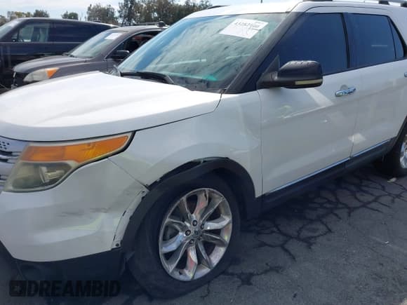 ✅ 2011 Ford Explorer XLT • VIN: 1FMHK7D81BGA65564 • Lot: 43282140. Wystawiony na IAAI z przebiegiem 101 094 mil. Bezpłatny archiwum sprzedaży aukcyjnych z USA i szczegółowy raport historii pojazdu na DreamBid. Zdjęcie 6.