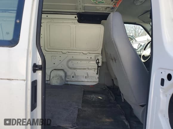 ✅ 2006 Ford Econoline Cargo • VIN: 1FTNE24W36HA63430 • Lot: 53703825. Listed on Copart with 99,237 mi. Free auction sales archive from the USA and detailed vehicle history report at DreamBid. Image 11.