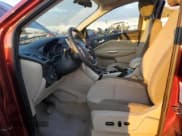 ✅ 2014 Ford Escape SE • VIN: 1FMCU9G97EUD81058 • Lot: 93196725. Wystawiony na Copart z przebiegiem 156 761 mil. Bezpłatny archiwum sprzedaży aukcyjnych z USA i szczegółowy raport historii pojazdu na DreamBid. Zdjęcie 7.