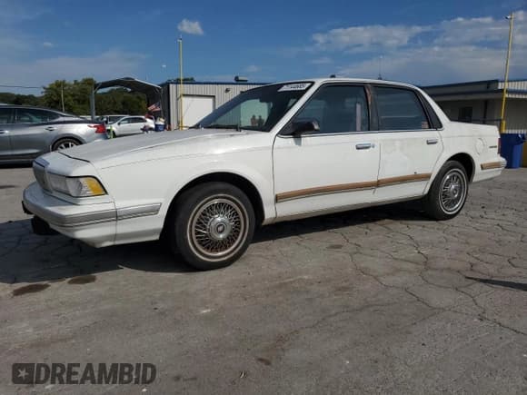 ✅ 1995 Buick Century Limited SL • VIN: 1G4AG55M7S6419211 • Лот: 71144685. Опубликован ранее на Copart с пробегом 74 267 миль. Бесплатный доступ к архиву аукционных продаж из США и подробный отчёт об истории автомобиля на DreamBid. Изображение 1.