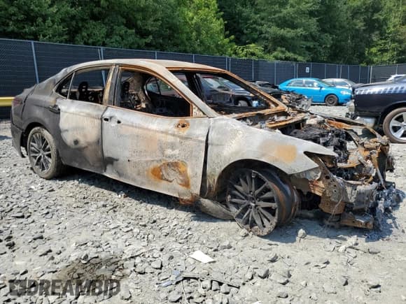 ✅ 2021 Toyota Camry • VIN: N0V1N63274414 • Лот: 63274414. Опубликован ранее на Copart с пробегом Не указан. Бесплатный доступ к архиву аукционных продаж из США и подробный отчёт об истории автомобиля на DreamBid. Изображение 4.