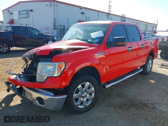 ✅ 2013 Ford F-150 XLT • VIN: 1FTFW1CF4DKF19352 • Лот: 43449449. Опубликован ранее на IAAI с пробегом Не указан. Бесплатный доступ к архиву аукционных продаж из США и подробный отчёт об истории автомобиля на DreamBid. Изображение 2.