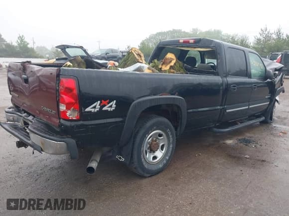 ✅ 2006 Chevrolet Silverado 2500HD LT3 • VIN: 1GCHK23D66F200054 • Лот: 42301893. Опубликован ранее на IAAI с пробегом 165 624 миль. Бесплатный доступ к архиву аукционных продаж из США и подробный отчёт об истории автомобиля на DreamBid. Изображение 4.