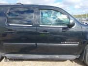 ✅ 2007 Chevrolet Suburban LT • VIN: 1GNFK16307R360880 • Лот: 43586256. Опубликован ранее на IAAI с пробегом 268 825 миль. Бесплатный доступ к архиву аукционных продаж из США и подробный отчёт об истории автомобиля на DreamBid. Изображение 13.