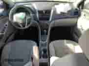 2015 Hyundai Accent GLS z VIN KMHCT4AE1FU912980, wystawiony jako Copart lot #82494565 z przebiegiem 135 502 mil mil oraz Szkoda całkowita • Salvage title. Historia ofert i sprzedaży dostępna na DreamBid. Obrazek 8.