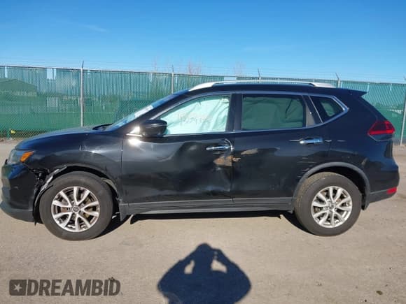 ✅ 2018 Nissan Rogue S • VIN: KNMAT2MV9JP620030 • Lot: 43624389. Wystawiony na IAAI z przebiegiem 95 392 mil. Bezpłatny archiwum sprzedaży aukcyjnych z USA i szczegółowy raport historii pojazdu na DreamBid. Zdjęcie 14.