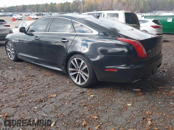 ✅ 2017 Jaguar XJ R-Sport • VIN: SAJWA1C70H8W10503 • Lot: 43640409. Listed on IAAI with 96,737 mi. Free auction sales archive from the USA and detailed vehicle history report at DreamBid. Image 3.