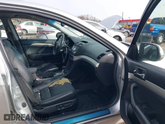 ✅ 2008 Acura TSX • VIN: JH4CL96888C018115 • Lot: 43858456. Listed on IAAI with 253,000 mi. Free auction sales archive from the USA and detailed vehicle history report at DreamBid. Image 5.