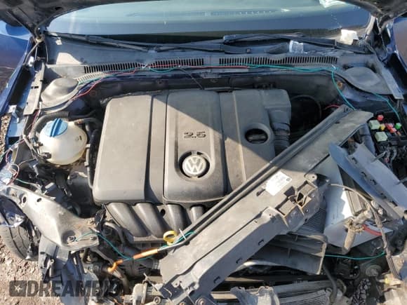 ✅ 2012 Volkswagen Jetta SE • VIN: 3VWDP7AJ2CM340245 • Лот: 59844935. Опубликован ранее на Copart с пробегом 199 762 миль. Бесплатный доступ к архиву аукционных продаж из США и подробный отчёт об истории автомобиля на DreamBid. Изображение 11.