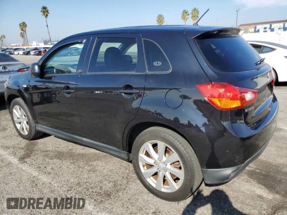 2013 Mitsubishi Outlander ES с VIN 4A4AP3AU6DE025313, выставлен на аукционе Copart как лот 90697865 с пробегом 123 732 миль миль и Списание • Salvage title. История ставок и продаж доступна на DreamBid. Изображение 2.