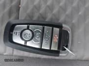 ✅ 2022 Ford Escape SE • VIN: 1FMCU0G69NUB33945 • Лот: 43529268. Опубликован ранее на IAAI с пробегом 17 082 миль. Бесплатный доступ к архиву аукционных продаж из США и подробный отчёт об истории автомобиля на DreamBid. Изображение 11.