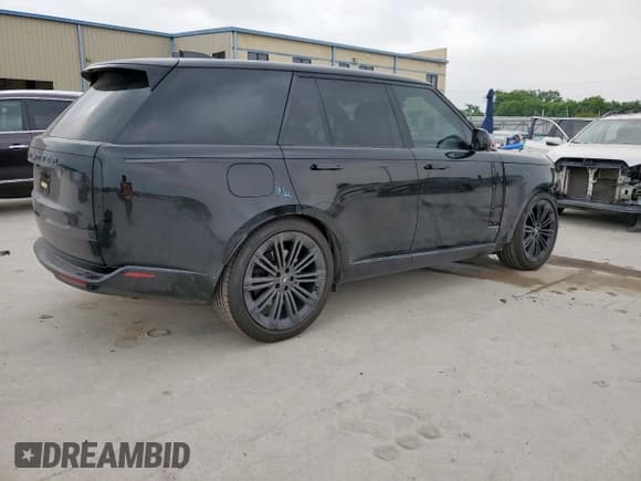 ✅ 2025 Land Rover Range Rover SE • VIN: SALKP9E95SA294694 • Lot: 55846355. Listed on Copart with 1,322 mi. Free auction sales archive from the USA and detailed vehicle history report at DreamBid. Image 3.