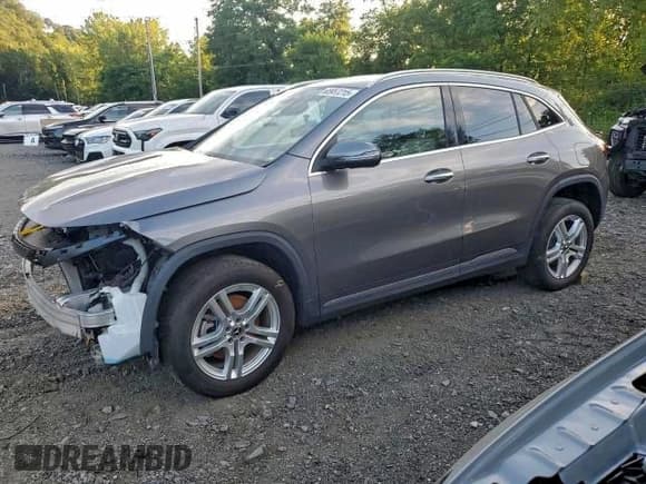 ✅ 2023 Mercedes-Benz GLA 250 • VIN: W1N4N4HB9PJ506116 • Лот: 94647365. Опубликован ранее на Copart с пробегом 25 356 миль. Бесплатный доступ к архиву аукционных продаж из США и подробный отчёт об истории автомобиля на DreamBid. Изображение 1.