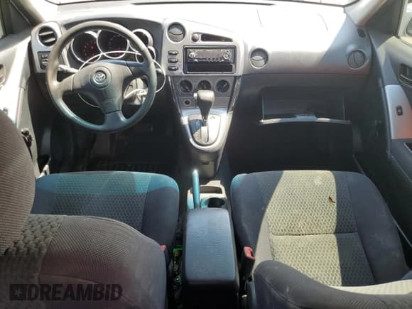 ✅ 2006 Toyota Matrix XR • VIN: 2T1KR32EX6C603898 • Лот: 64862815. Опубликован ранее на Copart с пробегом 299 999 миль. Бесплатный доступ к архиву аукционных продаж из США и подробный отчёт об истории автомобиля на DreamBid. Изображение 8.