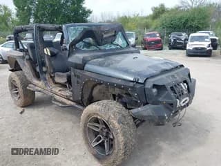✅ 2008 Jeep Wrangler Unlimited Sahara • VIN: 1J8GA59148L516756 • Лот: 43039933. Опубликован ранее на IAAI с пробегом 181 558 миль. Бесплатный доступ к архиву аукционных продаж из США и подробный отчёт об истории автомобиля на DreamBid. Изображение 1.