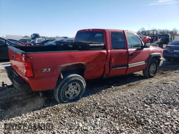 2003 Chevrolet Silverado 1500 LS с VIN 2GCEK19T431187982, выставлен на аукционе Copart как лот 81537033 с пробегом 302 385 миль миль и На запчасти • Non repairable. История ставок и продаж доступна на DreamBid. Изображение 3.