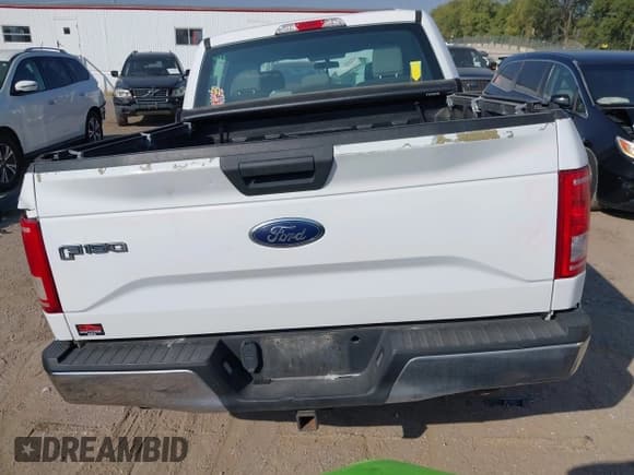 ✅ 2017 Ford F-150 XL • VIN: 1FTEW1E86HKD53951 • Lot: 43367700. Listed on IAAI with 195,164 mi. Free auction sales archive from the USA and detailed vehicle history report at DreamBid. Image 17.