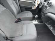 ✅ 2009 Chevrolet Aveo 1LT • VIN: KL1TD56E69B642006 • Lot: 41726655. Wystawiony na IAAI z przebiegiem Nie podano. Bezpłatny archiwum sprzedaży aukcyjnych z USA i szczegółowy raport historii pojazdu na DreamBid. Zdjęcie 5.