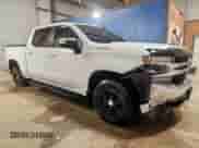 2021 Chevrolet Silverado 1500 LT z VIN 1GCPWCEK9MZ114797, wystawiony jako Copart lot #62957015 z przebiegiem 97 888 mil mil oraz Czysty tytuł • Clean title. Historia ofert i sprzedaży dostępna na DreamBid. Obrazek 4.