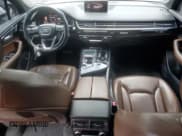 ✅ 2017 Audi Q7 Premium Plus • VIN: WA1LAAF73HD035134 • Lot: 87346025. Wystawiony na Copart z przebiegiem 77 196 mil. Bezpłatny archiwum sprzedaży aukcyjnych z USA i szczegółowy raport historii pojazdu na DreamBid. Zdjęcie 8.