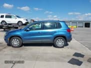✅ 2018 Volkswagen Tiguan • VIN: WVGBV7AX3JK003751 • Lot: 42627155. Wystawiony na IAAI z przebiegiem 74 579 mil. Bezpłatny archiwum sprzedaży aukcyjnych z USA i szczegółowy raport historii pojazdu na DreamBid. Zdjęcie 14.