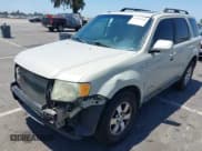 ✅ 2008 Ford Escape Limited • VIN: 1FMCU04128KB13867 • Lot: 42499448. Wystawiony na IAAI z przebiegiem 224 566 mil. Bezpłatny archiwum sprzedaży aukcyjnych z USA i szczegółowy raport historii pojazdu na DreamBid. Zdjęcie 2.