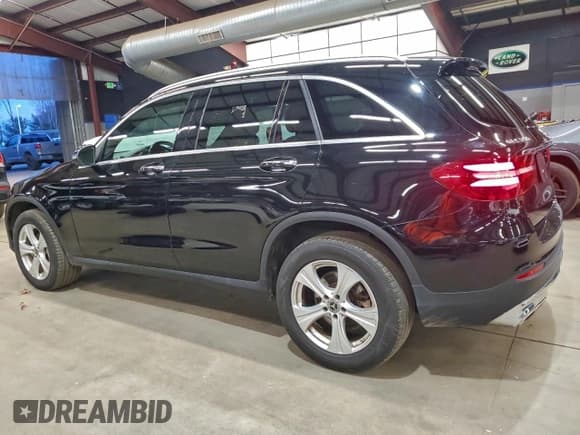 ✅ 2018 Mercedes-Benz GLC 300 • VIN: WDC0G4KB6JV093915 • Лот: 94944715. Опубликован ранее на Copart с пробегом 199 902 миль. Бесплатный доступ к архиву аукционных продаж из США и подробный отчёт об истории автомобиля на DreamBid. Изображение 2.
