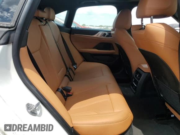 ✅ 2022 BMW 4 Series M440i xDrive • VIN: WBA13AW05NFN09933 • Lot: 63301375. Listed on Copart with 38,623 mi. Free auction sales archive from the USA and detailed vehicle history report at DreamBid. Image 10.