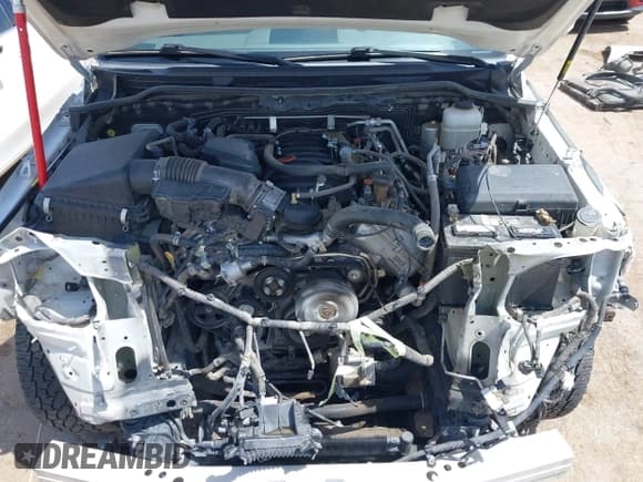 ✅ 2015 Toyota Land Cruiser • VIN: JTMHY7AJ9F4028506 • Lot: 42327712. Listed on IAAI with 122,158 mi. Free auction sales archive from the USA and detailed vehicle history report at DreamBid. Image 10.