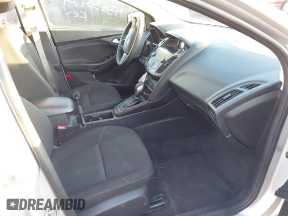 ✅ 2018 Ford Focus SE • VIN: 1FADP3K2XJL238943 • Лот: 43535124. Опубликован ранее на IAAI с пробегом 65 994 миль. Бесплатный доступ к архиву аукционных продаж из США и подробный отчёт об истории автомобиля на DreamBid. Изображение 5.