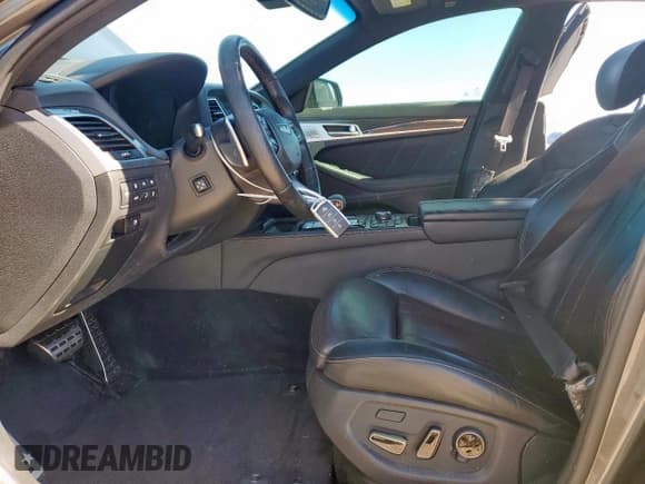 ✅ 2019 Genesis G80 Sport • VIN: KMTFN4JBXKU328039 • Lot: 90642735. Wystawiony na Copart z przebiegiem 92 567 mil. Bezpłatny archiwum sprzedaży aukcyjnych z USA i szczegółowy raport historii pojazdu na DreamBid. Zdjęcie 7.