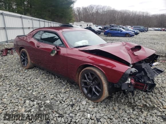 ✅ 2022 Dodge Challenger R/T • VIN: 2C3CDZBT1NH233857 • Lot: 39642214. Wystawiony na Copart z przebiegiem 11 909 mil. Bezpłatny archiwum sprzedaży aukcyjnych z USA i szczegółowy raport historii pojazdu na DreamBid. Zdjęcie 4.