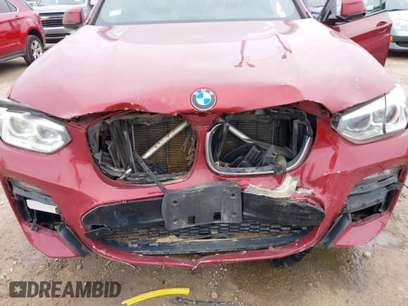 ✅ 2021 BMW X4 xDrive30i • VIN: 5UX2V1C02M9E92416 • Lot: 41960957. Listed on IAAI with 51,247 mi. Free auction sales archive from the USA and detailed vehicle history report at DreamBid. Image 6.