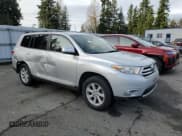 ✅ 2013 Toyota Highlander Plus • VIN: 5TDBK3EH6DS209247 • Лот: 93671325. Опубликован ранее на Copart с пробегом 140 610 миль. Бесплатный доступ к архиву аукционных продаж из США и подробный отчёт об истории автомобиля на DreamBid. Изображение 4.