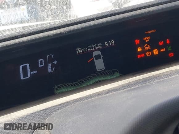 ✅ 2017 Toyota Prius One • VIN: JTDKDTB39H1592526 • Lot: 42474365. Wystawiony na IAAI z przebiegiem 124 777 mil. Bezpłatny archiwum sprzedaży aukcyjnych z USA i szczegółowy raport historii pojazdu na DreamBid. Zdjęcie 16.