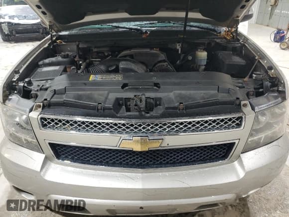 ✅ 2009 Chevrolet Suburban LS • VIN: 1GNFC16089R249869 • Лот: 81688434. Опубликован ранее на Copart с пробегом 174 768 миль. Бесплатный доступ к архиву аукционных продаж из США и подробный отчёт об истории автомобиля на DreamBid. Изображение 12.