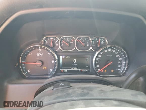 ✅ 2014 Chevrolet Silverado 1500 LT • VIN: 1GCVKREC8EZ103497 • Lot: 56551185. Wystawiony na Copart z przebiegiem 200 288 mil. Bezpłatny archiwum sprzedaży aukcyjnych z USA i szczegółowy raport historii pojazdu na DreamBid. Zdjęcie 9.