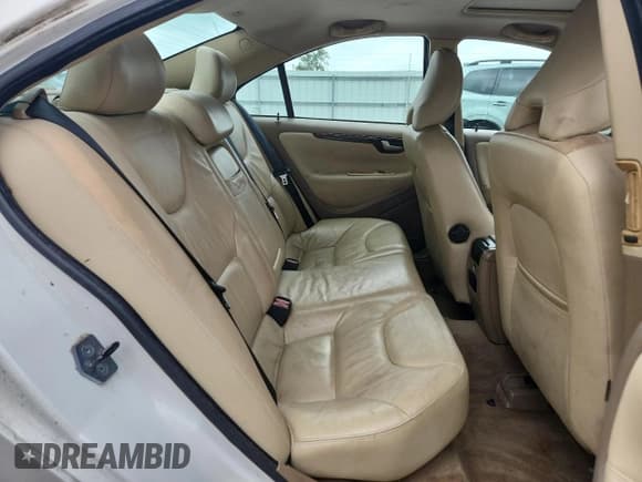 ✅ 2007 Volvo S60 2.5L Turbo • VIN: YV1RS592672620573 • Lot: 69448565. Wystawiony na Copart z przebiegiem 103 770 mil. Bezpłatny archiwum sprzedaży aukcyjnych z USA i szczegółowy raport historii pojazdu na DreamBid. Zdjęcie 10.