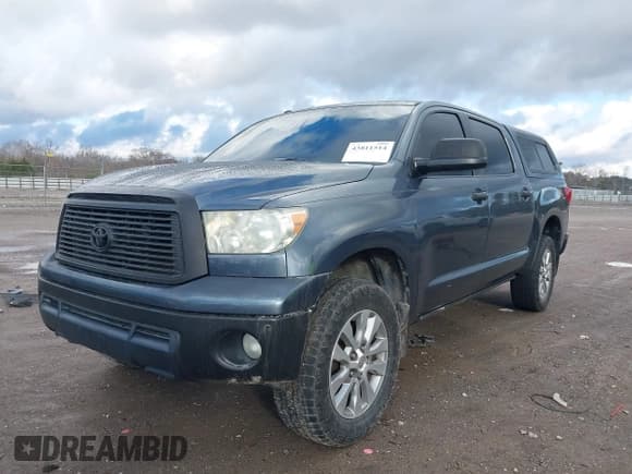 ✅ 2010 Toyota Tundra Limited • VIN: 5TFHW5F11AX122955 • Lot: 43811514. Wystawiony na IAAI z przebiegiem 209 409 mil. Bezpłatny archiwum sprzedaży aukcyjnych z USA i szczegółowy raport historii pojazdu na DreamBid. Zdjęcie 2.