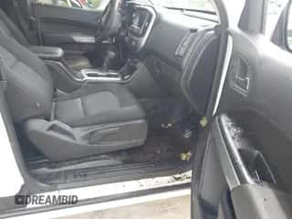 2020 Chevrolet Colorado 2WD LT z VIN 1GCHSCEA2L1154711, wystawiony jako IAAI lot #43249309 z przebiegiem 64 450 mil mil oraz . Historia ofert i sprzedaży dostępna na DreamBid. Obrazek 5.