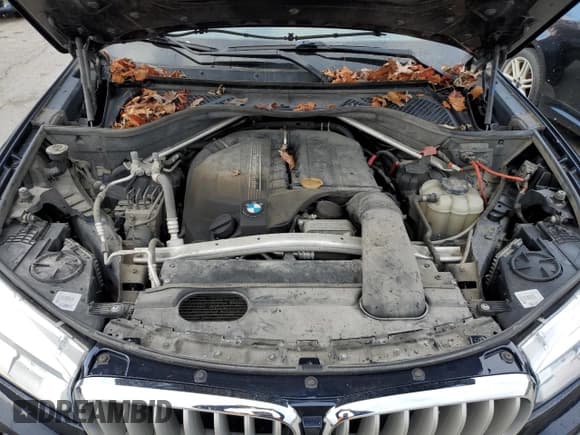 ✅ 2018 BMW X5 xDrive35i • VIN: 5UXKR0C52J0X83778 • Lot: 92028745. Wystawiony na Copart z przebiegiem 125 653 mil. Bezpłatny archiwum sprzedaży aukcyjnych z USA i szczegółowy raport historii pojazdu na DreamBid. Zdjęcie 12.