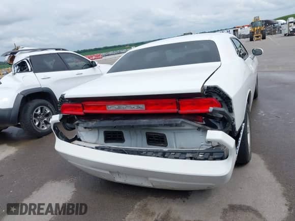 2014 Dodge Challenger Rallye Redline with VIN 2C3CDYAG6EH289856, listed as a IAAI auction lot 42866546 with 122,134 mi miles and . Bid and sale history available at DreamBid. Image 16.