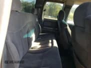 ✅ 2000 GMC Sierra 1500 SLE • VIN: 1GTEC19T2YE369604 • Lot: 85138005. Wystawiony na Copart z przebiegiem Nie podano. Bezpłatny archiwum sprzedaży aukcyjnych z USA i szczegółowy raport historii pojazdu na DreamBid. Zdjęcie 10.